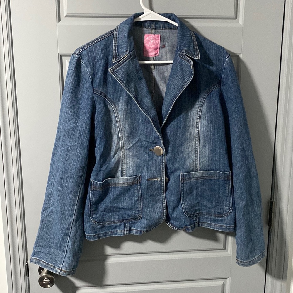 Women’s Denim Jacket